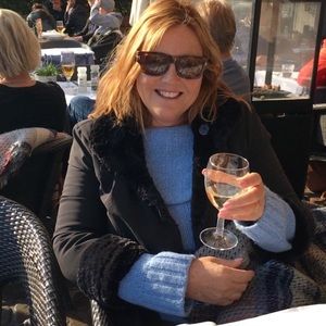 Meet your Posher, Deborah